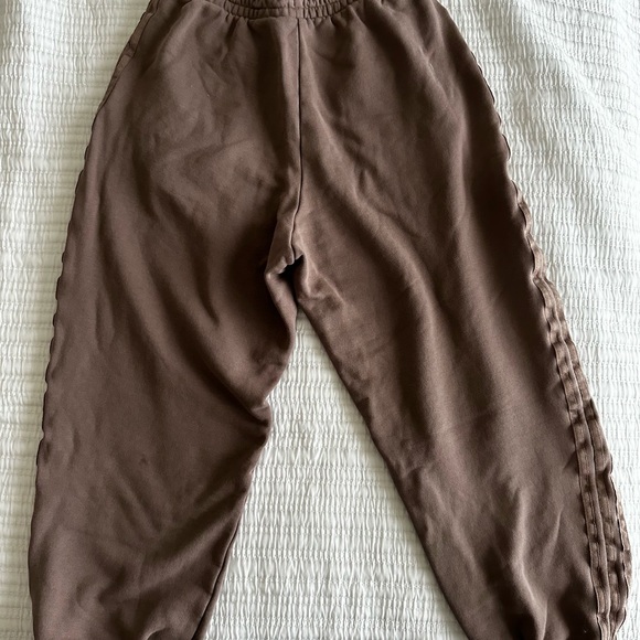 adidas cuffed sweatpants - Picture 3 of 4